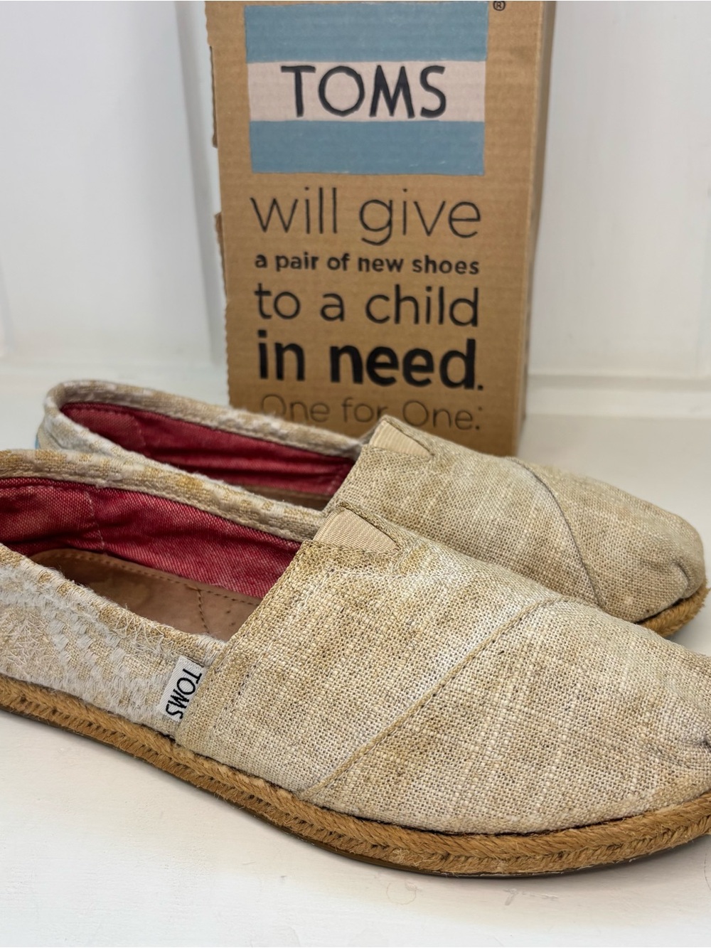 TOMS Women Classics Hemp Embroidered Slip-On Size 7